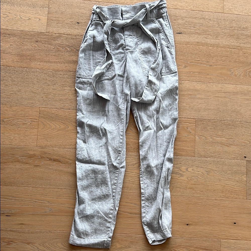 Lou & Grey Stylish Gray Linen Pants with Belt
